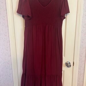 Elegant Burgundy Midi Dress